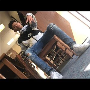 Meet your Posher, Abraham